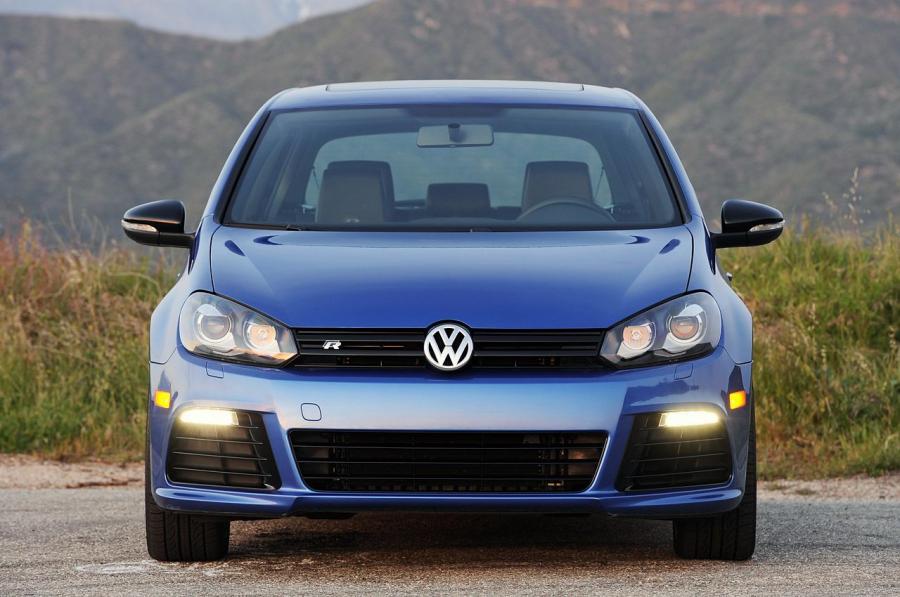  Volkswagen Golf R 2012 года  (фото 5 из 106)